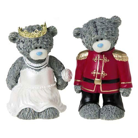 Royal Attire Me to You Bear Figurine  £30.00