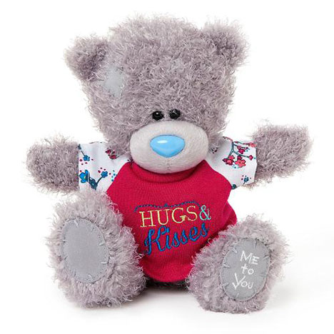 8" Hugs and Kisses T-shirt Me to You Bear  £15.00